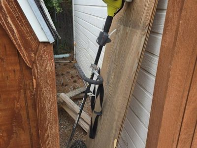 2-stroke Ryobi gas powered edger