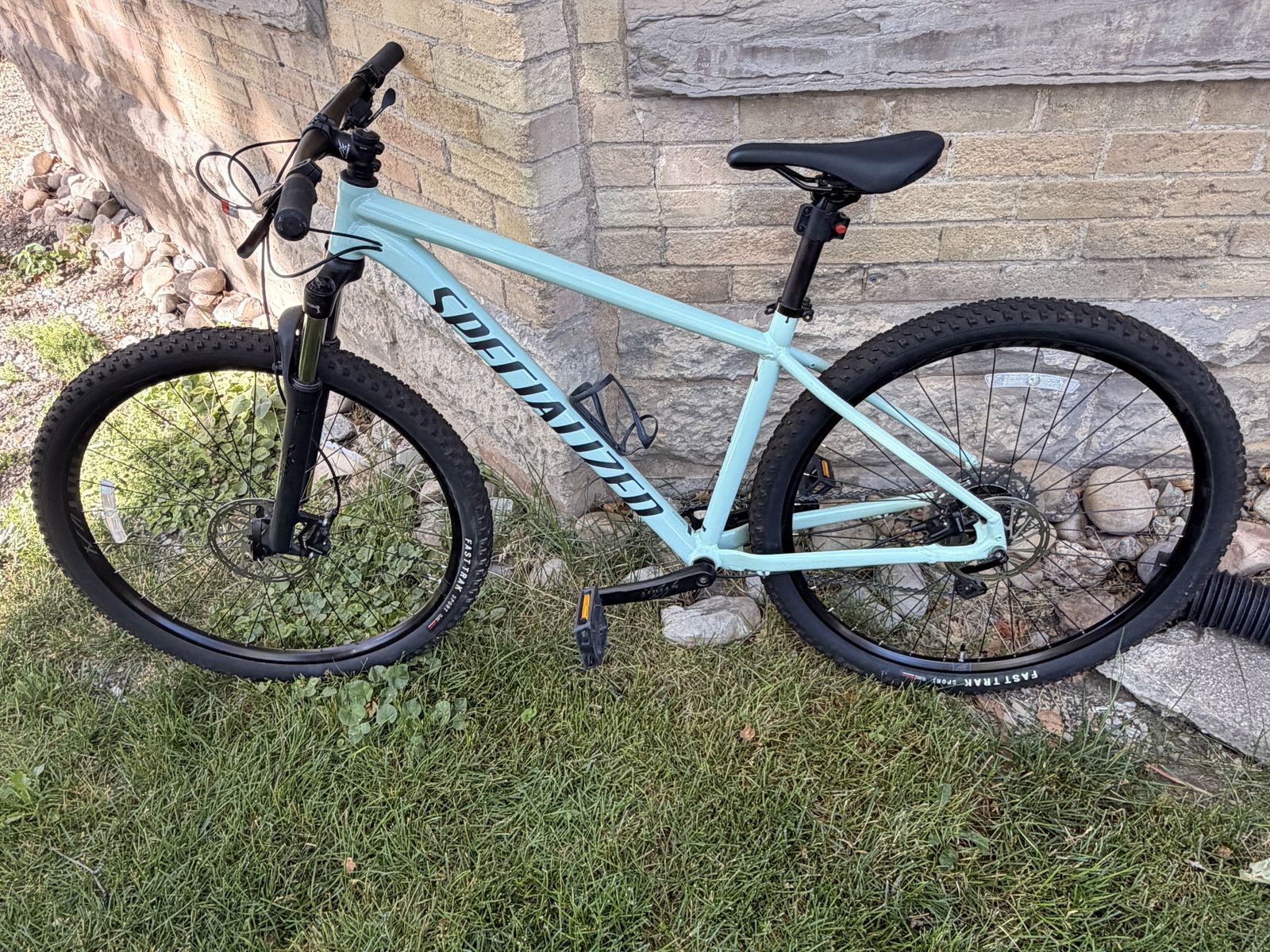 2022 Specialized Rockhopper 29 Large
