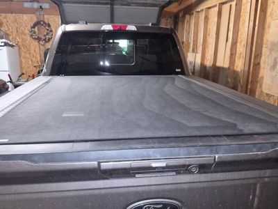Realtruck Tonneau Cover