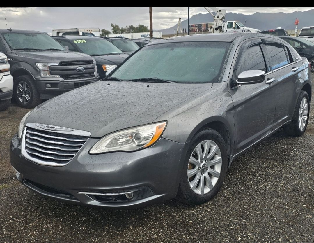 2012 Chrysler 200 Limited