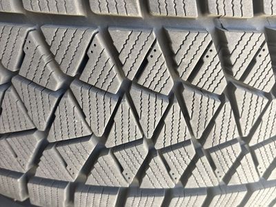 Newly New Bridgestone Blizzak DMV2 Snow Tires 225/60R17 99S