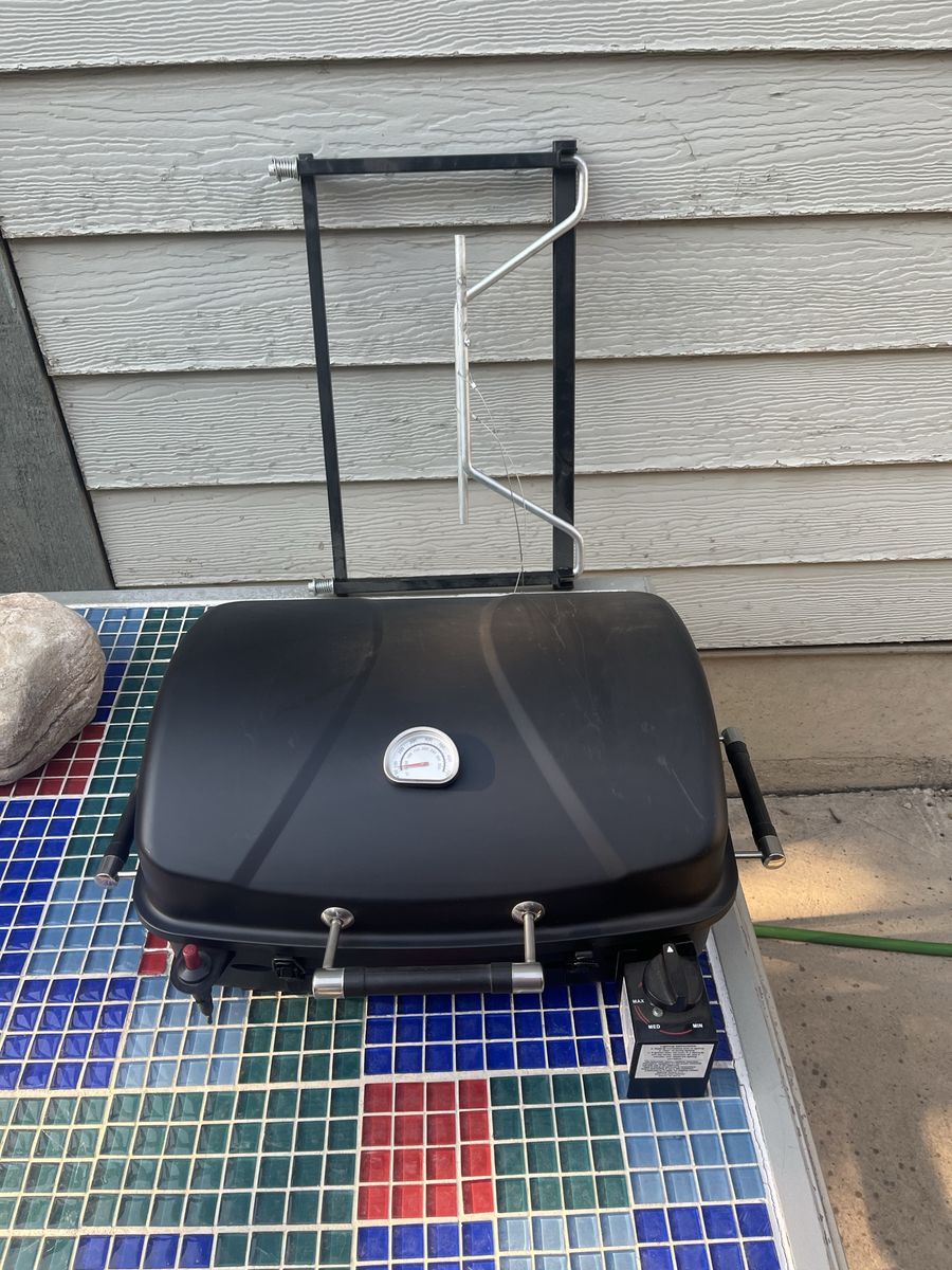 Gas grill