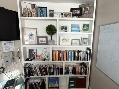 Custom Made Bookshelf – Solid & Spacious