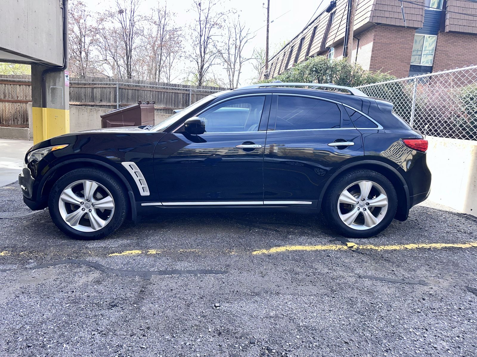 2010 INFINITI FX35