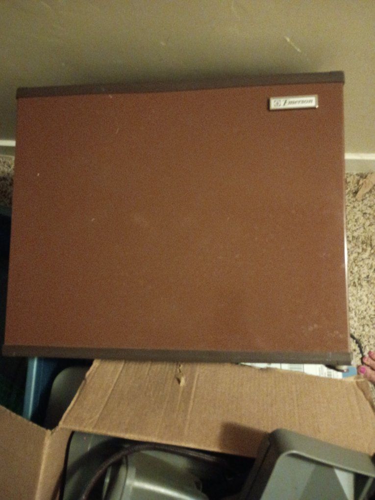 Vintage Emerson Compact Refrigerator Mini Fridge Brown