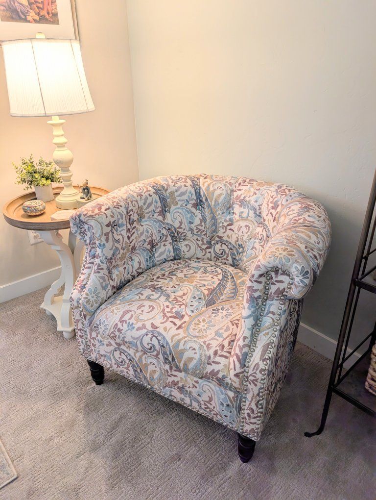 Adorable Accent Chairs