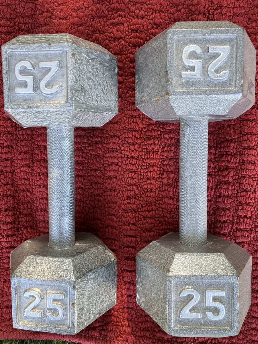 Dumbbells 25 pound pair. 50lb total
