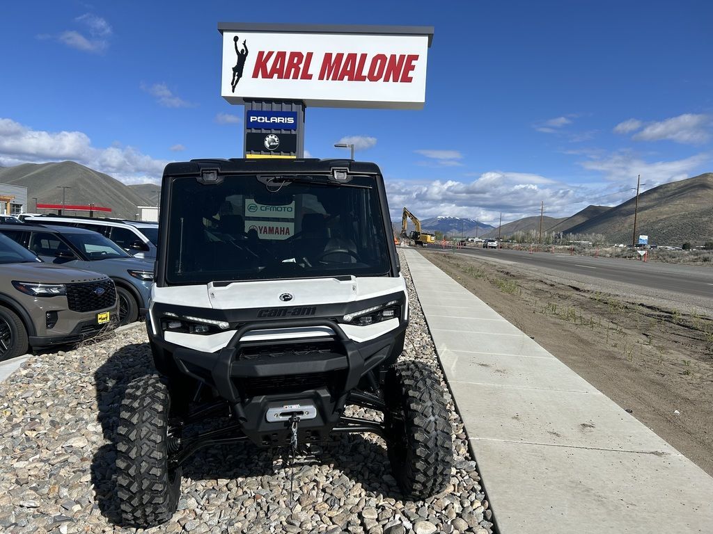 2026 Can-Am Defender MAX Limited HD11 Hybrid White