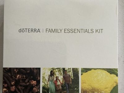 doTERRA Family Essentials Kit CPTG Essential Oils Lavender Lemon Peppermint Frankincense NOS sealed 2019