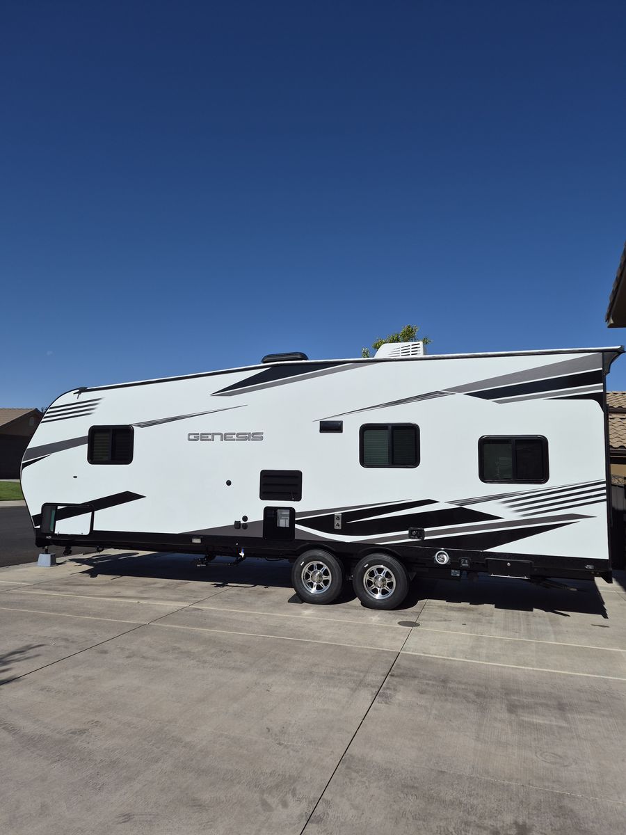 2022 Genesis Supreme Toy Hauler Trailer, Model 2414 - Arctic Package