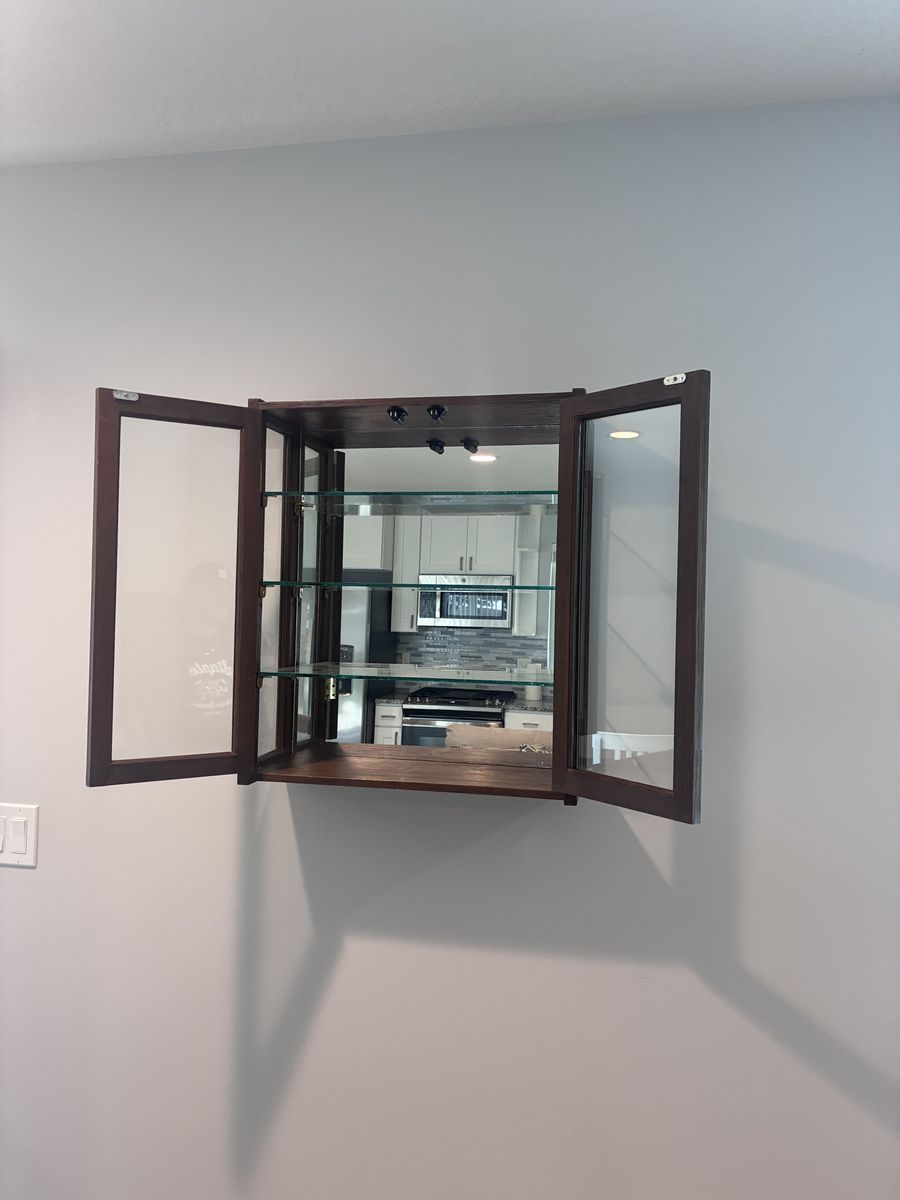 Display Cabinet 