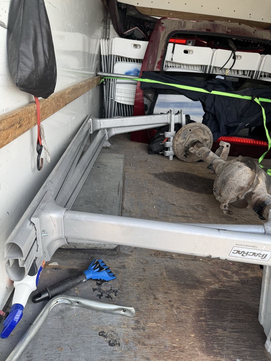RACK OVERHEAD RACK TRUCK