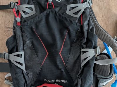 Camelbak Fourteener 20 Backpack Hydration Pack