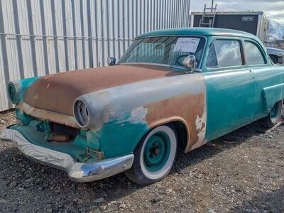 WTB 1953 Ford crestline/customline body trim and