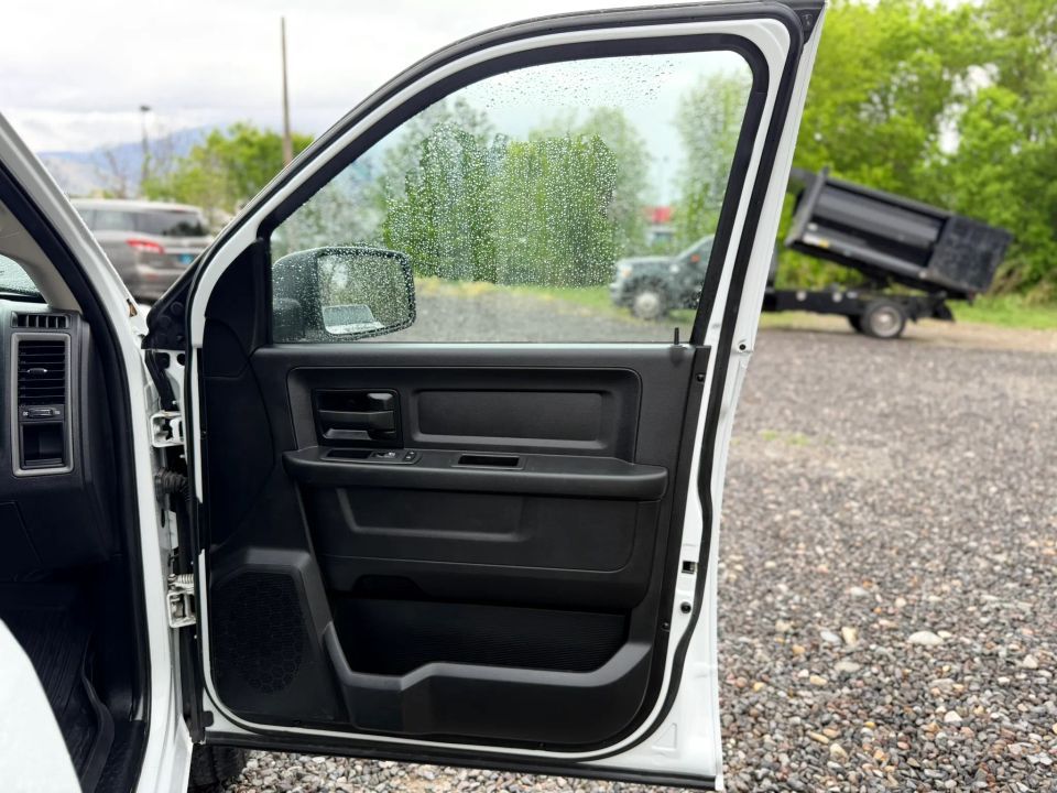 Main image 9