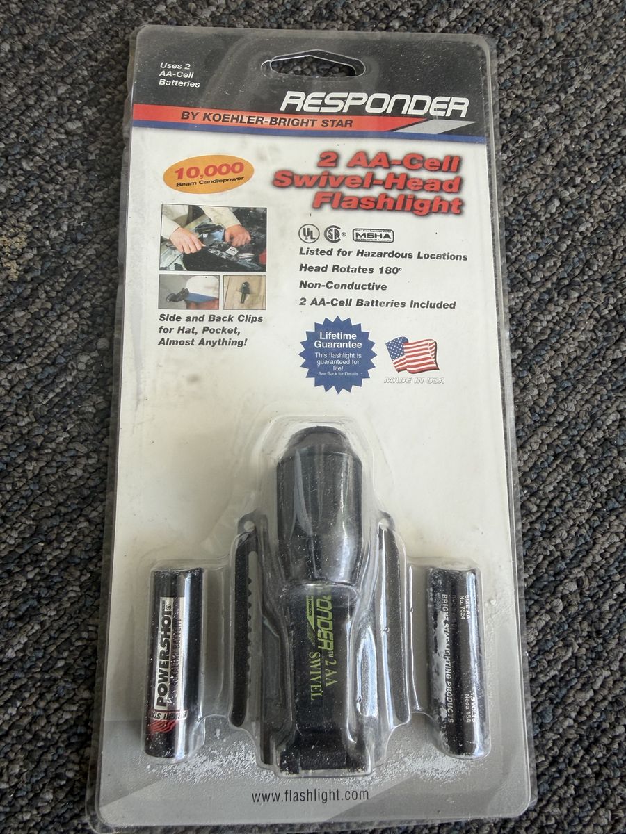 Koehler-Bright Star Responder 19202 2 AA-Cell Swivel-Head Flashlight - New in Package