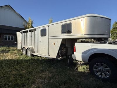2004 Classic Westerner 3 Horse Slant