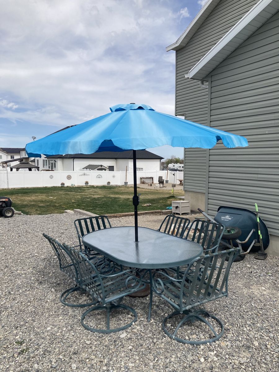 Patio Set With Umbrella