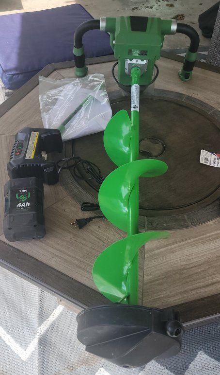 Ice fishing setup