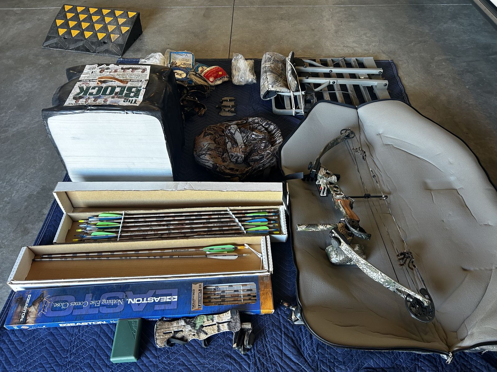 PSE Carerra Bow, tree stand, many extras.