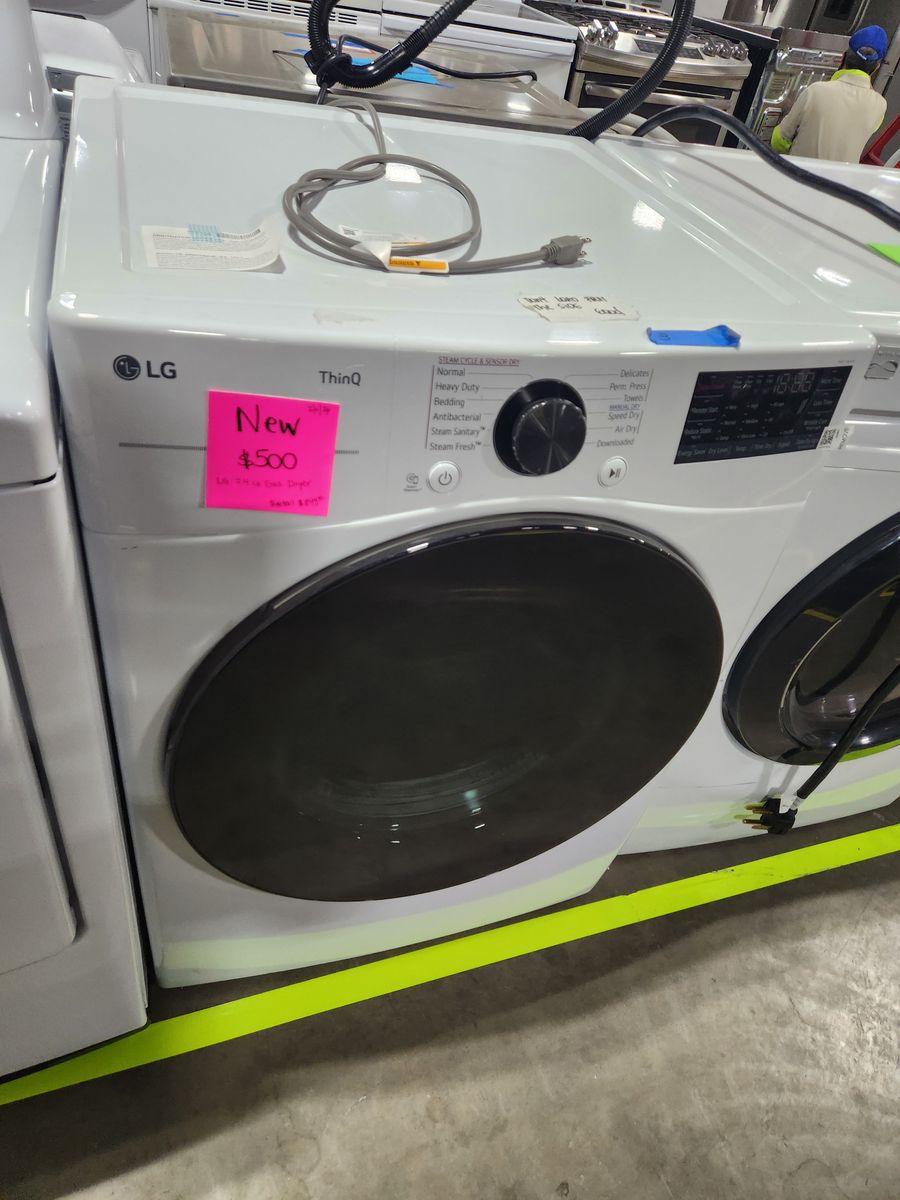 BEAUTIFUL BRAND NEW! LG THINQ FRONTLOAD GAS DRYER