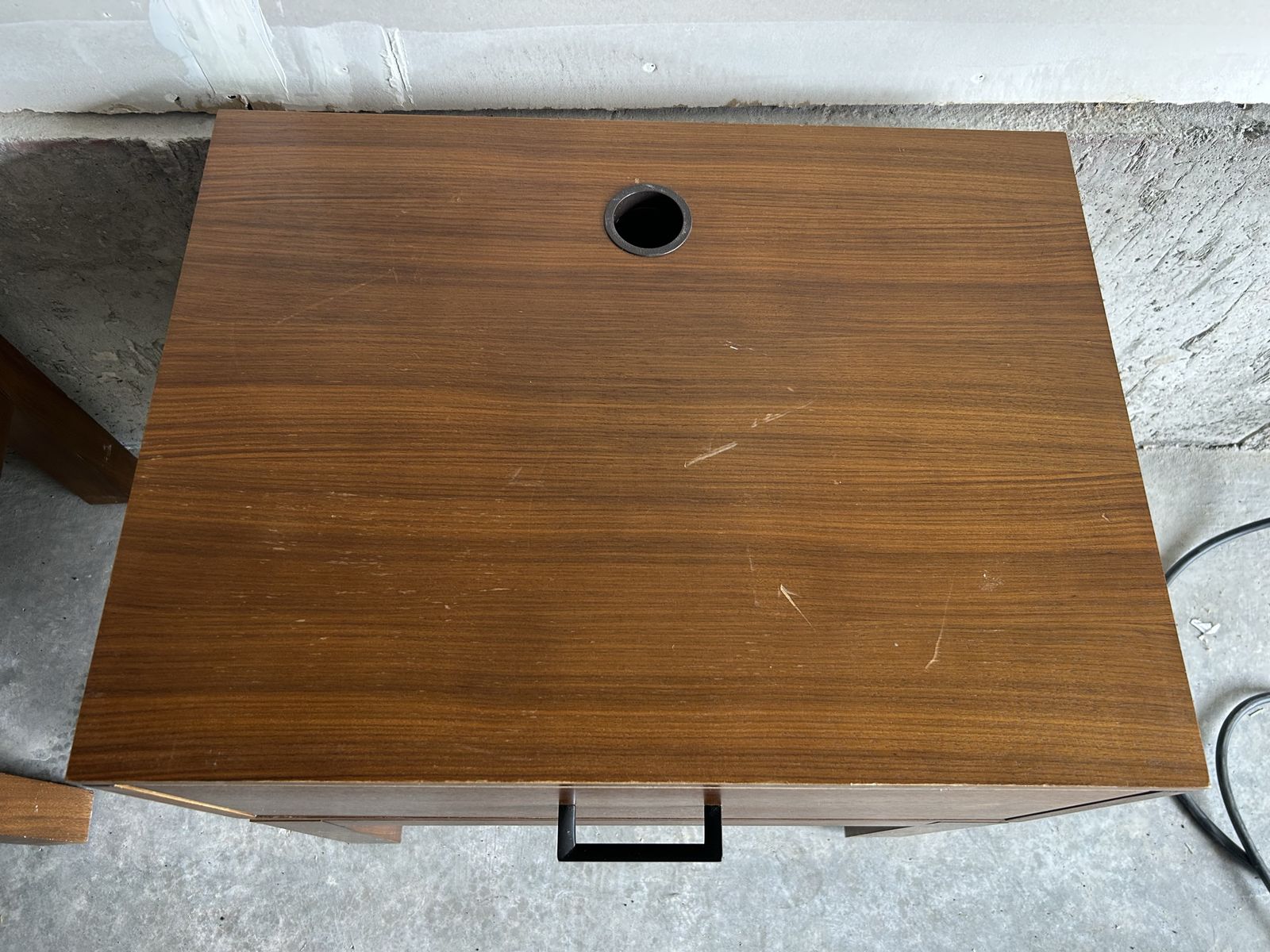 Main image 4