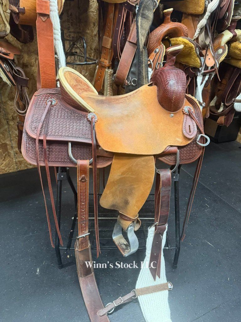 16" Circle Y - High horse Ranch/rope saddle