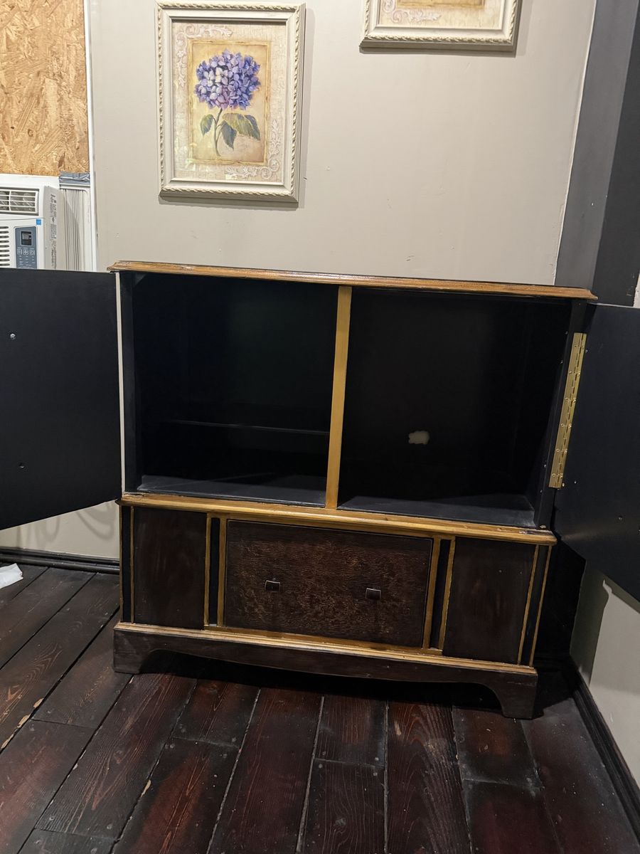 Main image 3