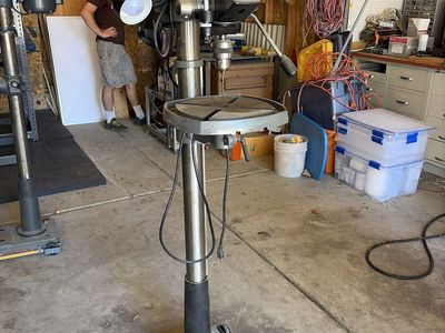 PORTER-CABLE 15-inch Drill Press, Cast Iron Table, Adjustable Speed