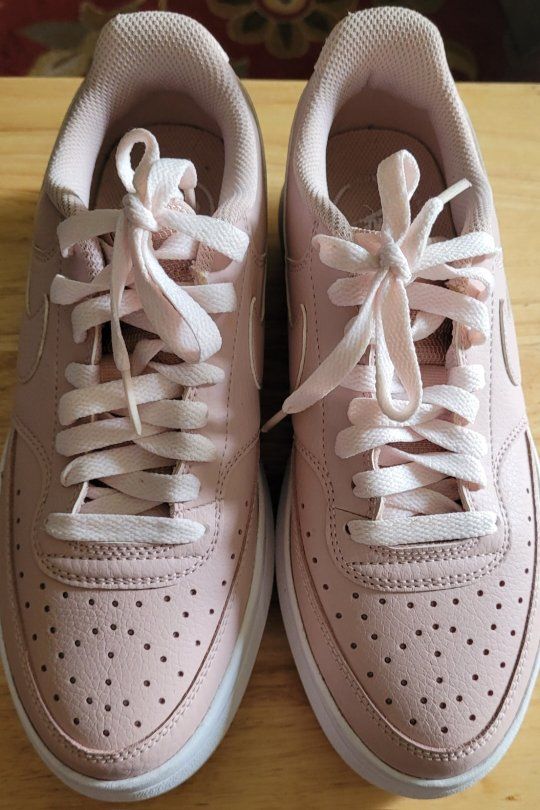 Women's Pink Nike Oxford Platform Shoes Size 7.5