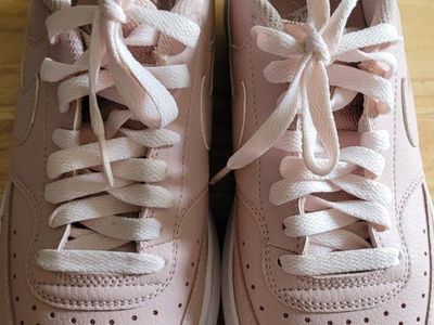 Women's Pink Nike Oxford Platform Shoes Size 7.5