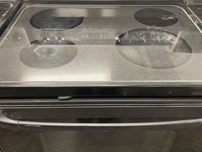 GE Spectra Range, Nice condition, Clean, Working Great, With 30 Day Warranty!