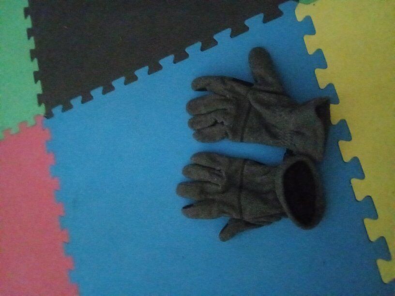 Men's XL Touchscreen-Compatible Gloves – Used Like