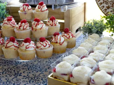 CAKE AND SWEETS SHOP FOR SALE