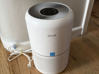 Levoit Air Purifier - Core 300 Model - good for 1073 sq ft