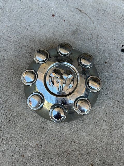 1 Dodge Truck Hubcap