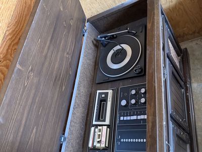 Vintage Magnovox Stereo Console