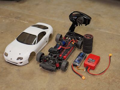 Traxxas 4-Tec 2.0 AWD Brushless (Velineon VXL-3s) + Supra Body, High-Torque Servo, Extras