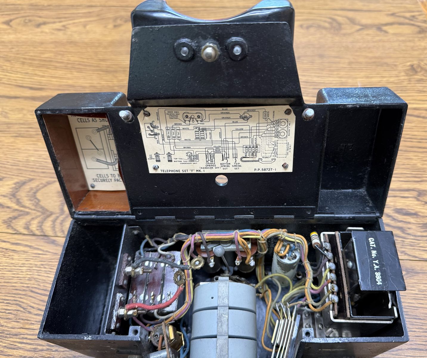 WW2 Military Field Phone “F” MK1- Vintage -