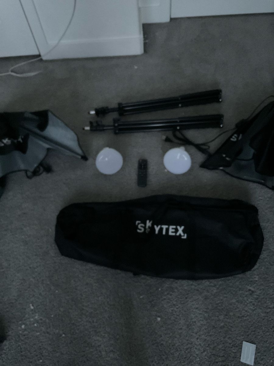 Main image 3
