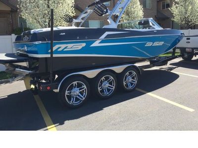 2016 MB B-52 23’