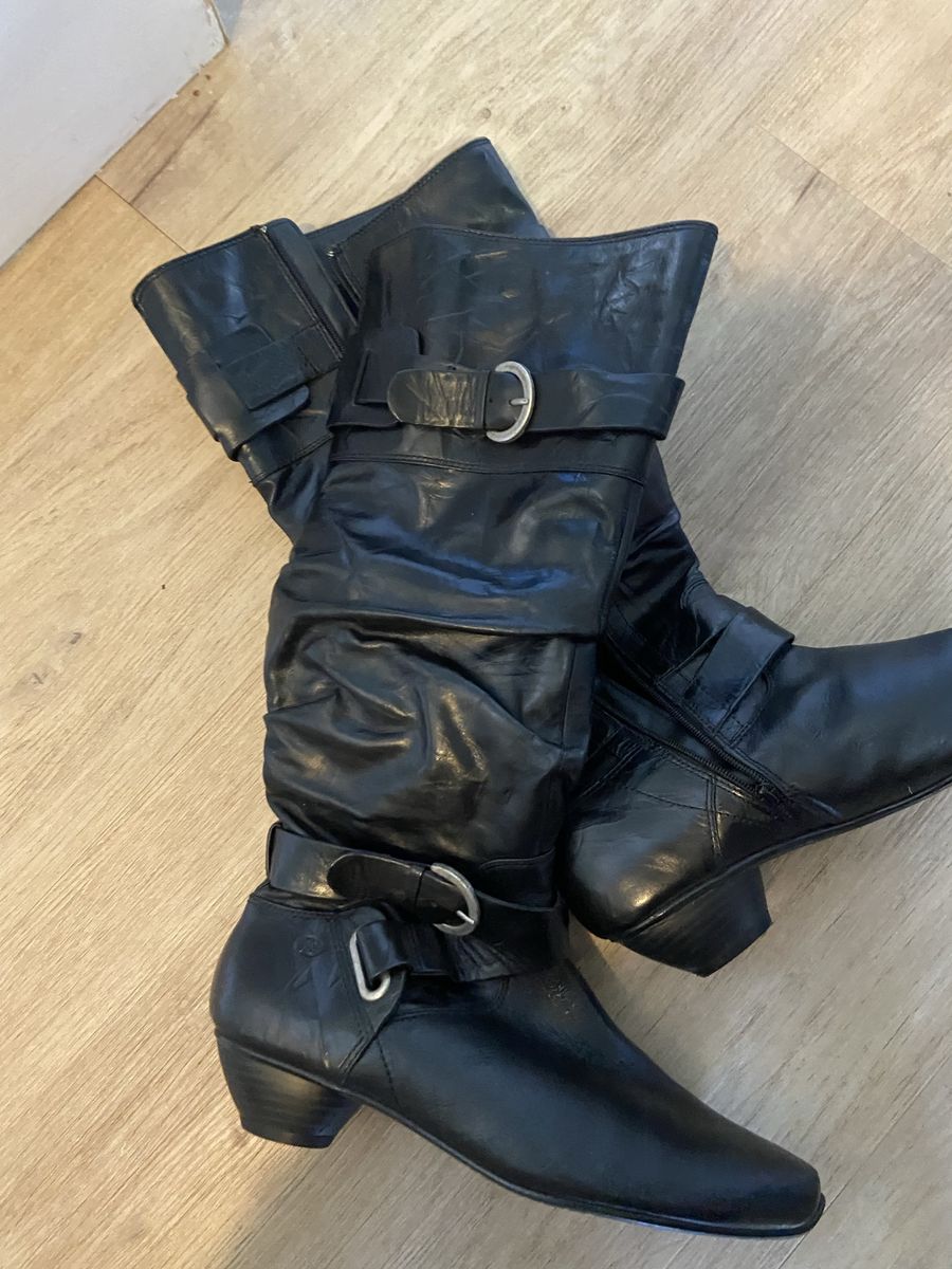Black Ruched Knee-High Boots with Buckle Details - Women's Size 8