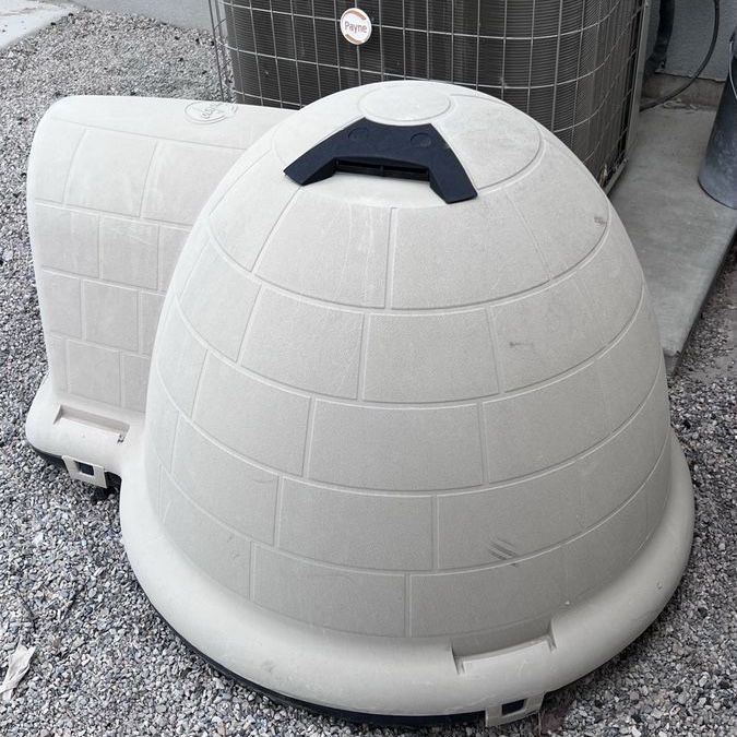 Petmate Indigo Dog House - Igloo Style, Large Outdoor Pet Shelter