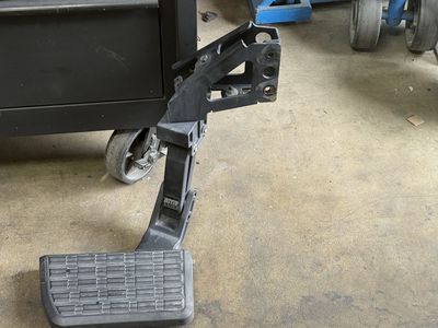 Rear bumper step