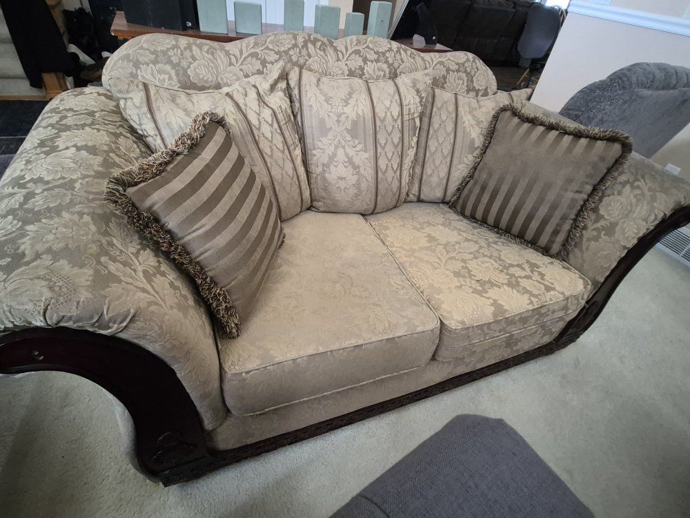 Ornate Floral Damask Living Room Sofa and Matching Armchair Three piece Set with Wooden Trim