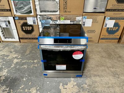 FRIGIDAIRE INDUCTION RANGE WITH CONVECTION OVEN