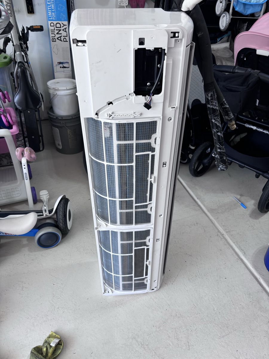 Main image 6