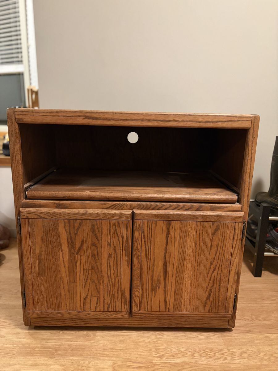 Entertainment center