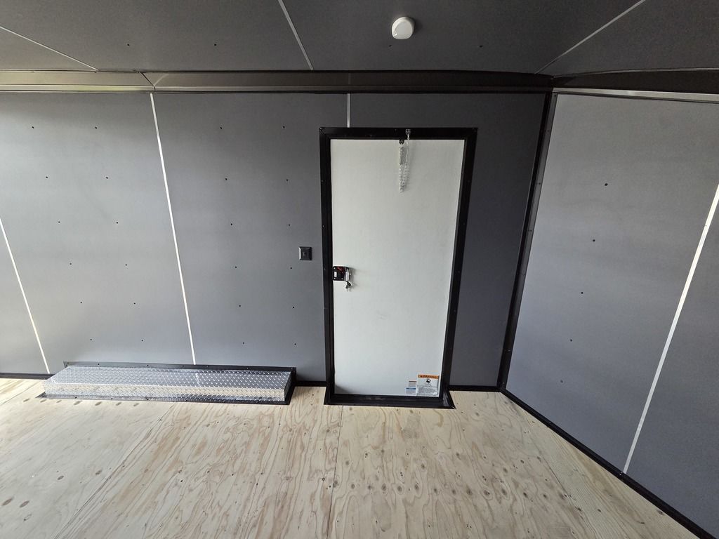 Main image 34