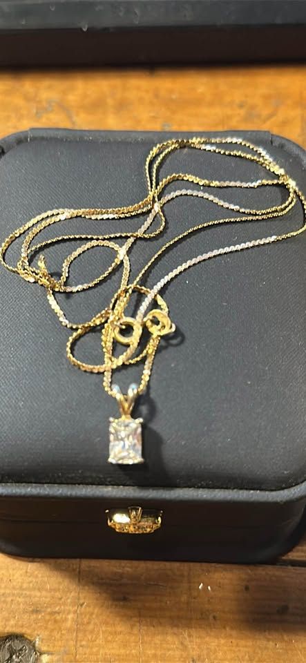 14K Gold & Diamond Necklace